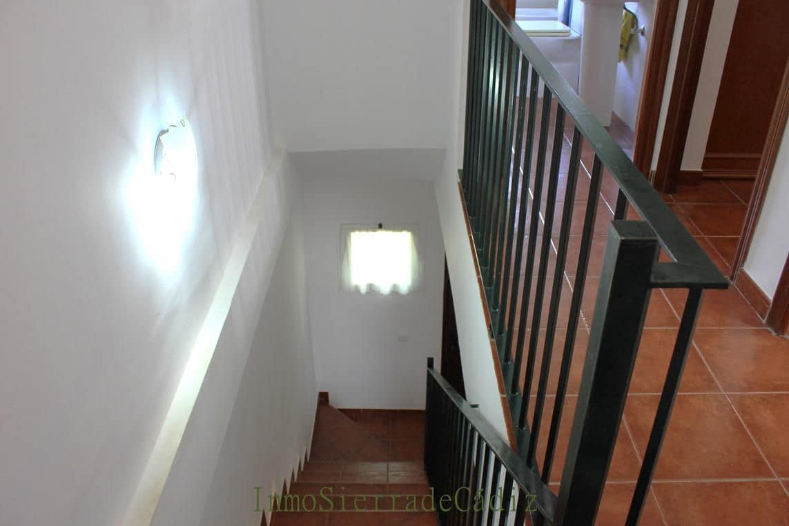 3 bedroom Townhouse for sale in Algodonales - € 117,000 (Ref: 9845181)