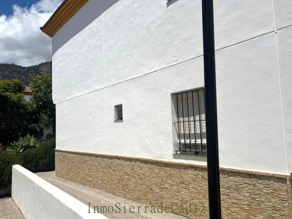 3 bedroom Townhouse for sale in Algodonales - € 117,000 (Ref: 9845181)