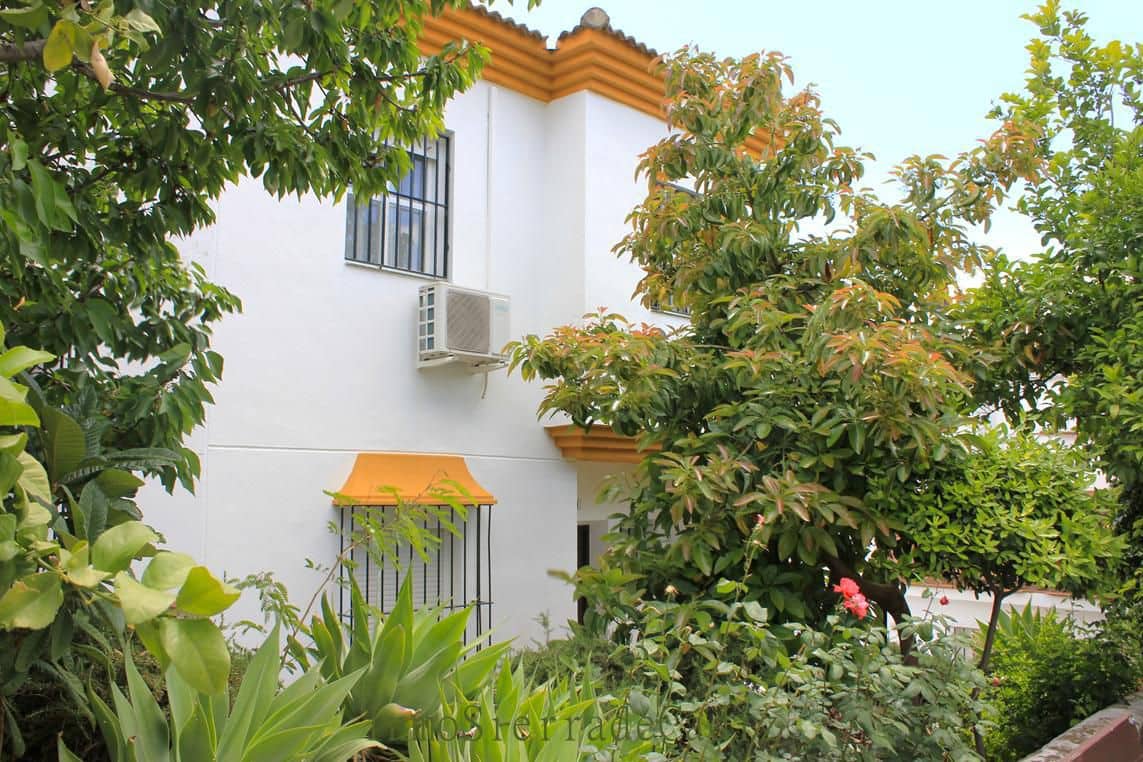 3 bedroom Townhouse for sale in Algodonales - € 117,000 (Ref: 9845181)