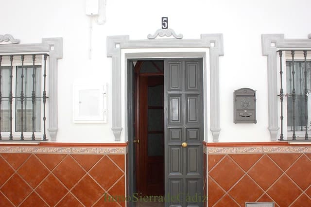3 bedroom Townhouse for sale in Olvera - € 115,000 (Ref: 9880695)
