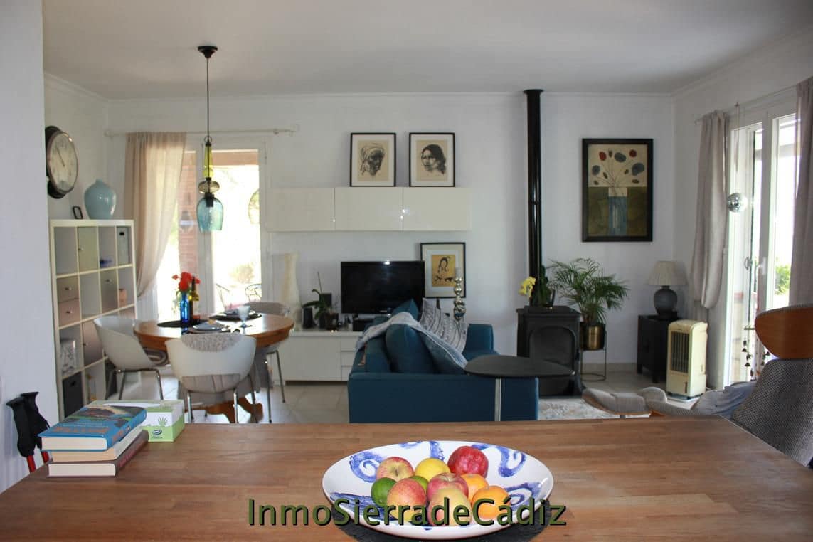 2 slaapkamer Finca/Landhuis te koop in Algodonales met garage - € 375.000 (Ref: 9928932)