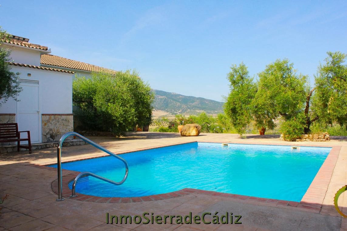 2 slaapkamer Finca/Landhuis te koop in Algodonales met garage - € 375.000 (Ref: 9928932)
