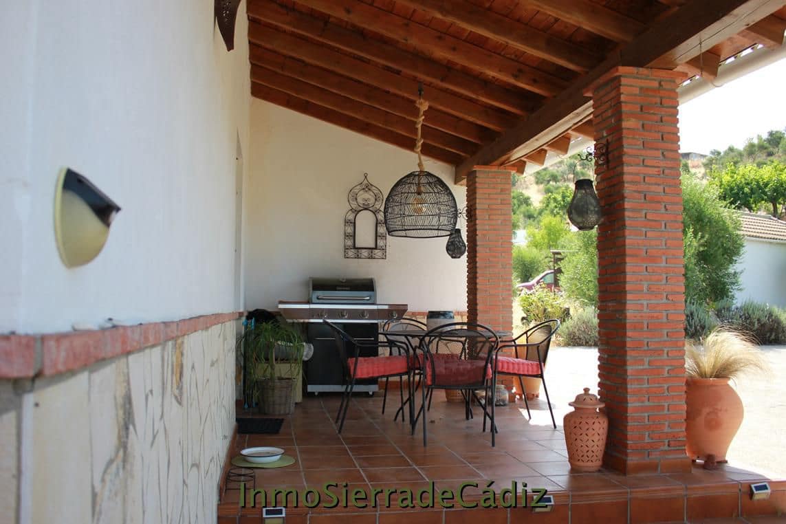 2 slaapkamer Finca/Landhuis te koop in Algodonales met garage - € 375.000 (Ref: 9928932)