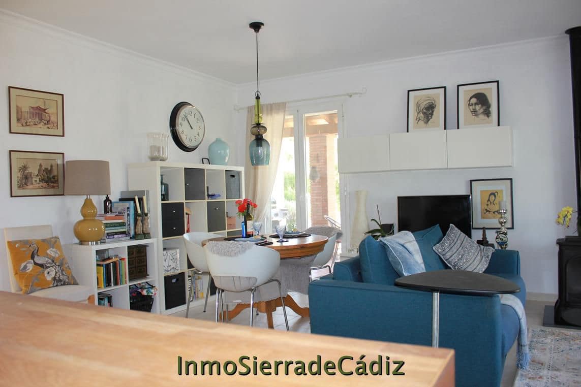 2 slaapkamer Finca/Landhuis te koop in Algodonales met garage - € 375.000 (Ref: 9928932)