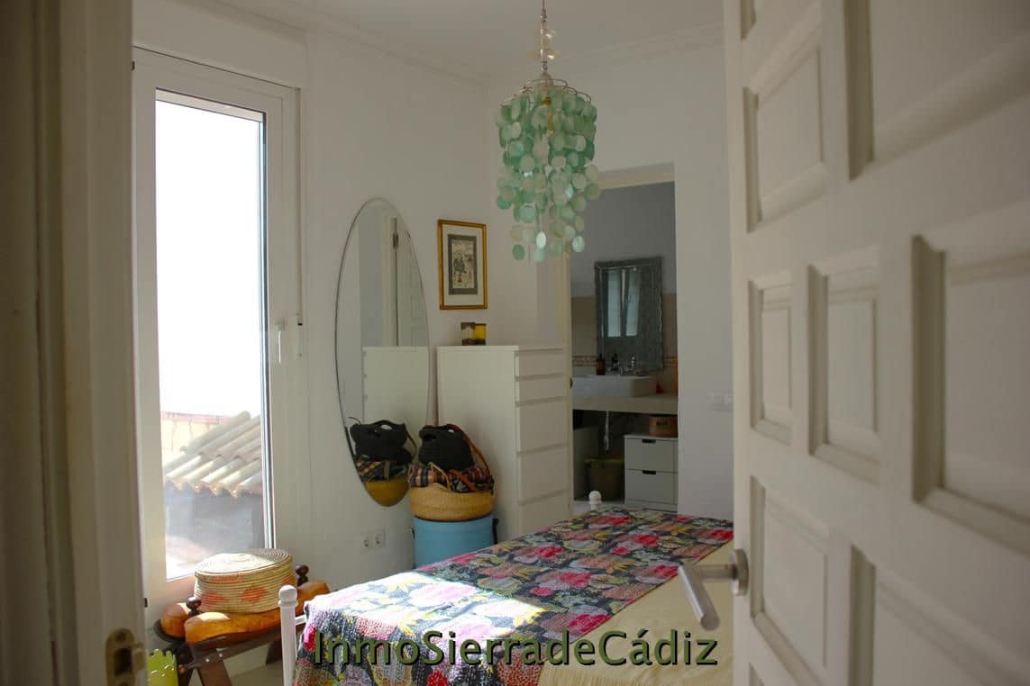 2 slaapkamer Finca/Landhuis te koop in Algodonales met garage - € 375.000 (Ref: 9928932)