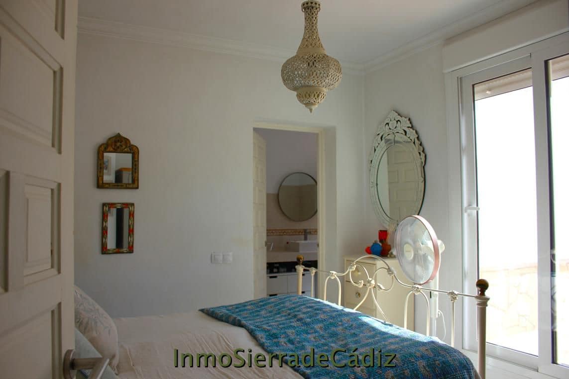 2 slaapkamer Finca/Landhuis te koop in Algodonales met garage - € 375.000 (Ref: 9928932)