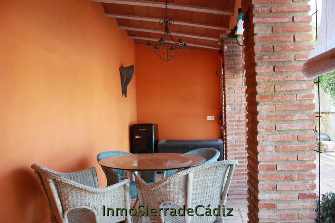 2 slaapkamer Finca/Landhuis te koop in Algodonales met garage - € 375.000 (Ref: 9928932)