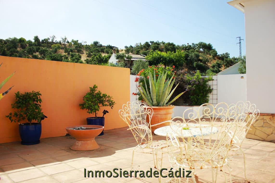 2 slaapkamer Finca/Landhuis te koop in Algodonales met garage - € 375.000 (Ref: 9928932)