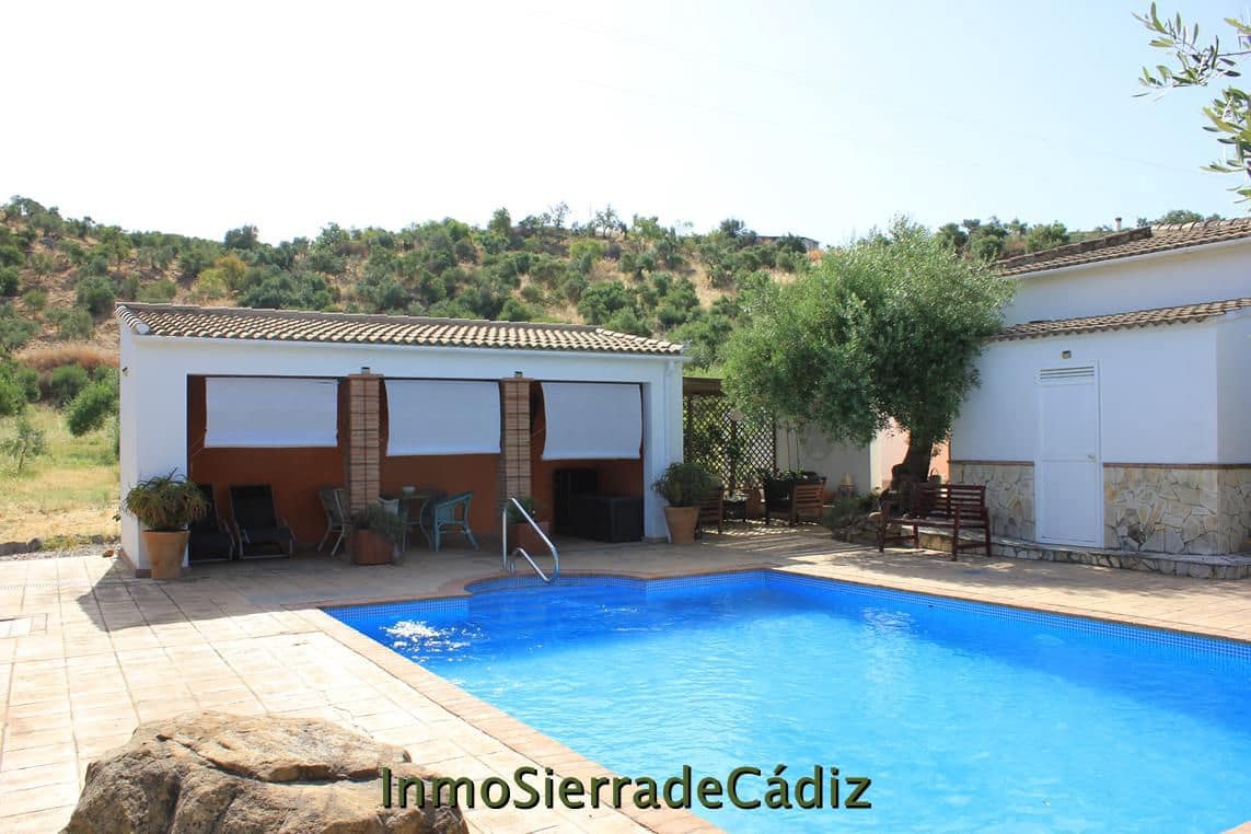 2 slaapkamer Finca/Landhuis te koop in Algodonales met garage - € 375.000 (Ref: 9928932)