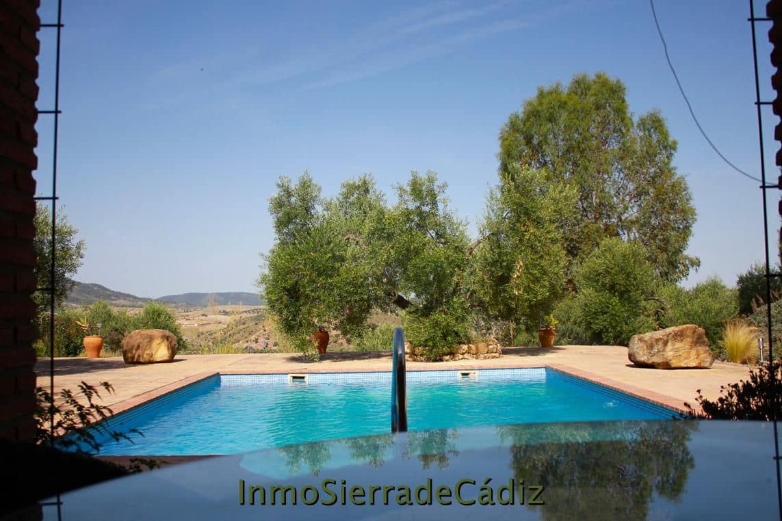 2 slaapkamer Finca/Landhuis te koop in Algodonales met garage - € 375.000 (Ref: 9928932)