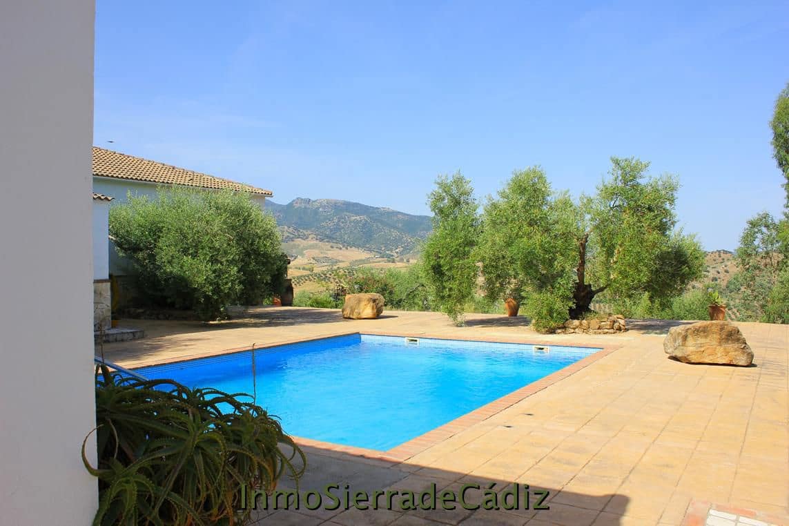2 slaapkamer Finca/Landhuis te koop in Algodonales met garage - € 375.000 (Ref: 9928932)