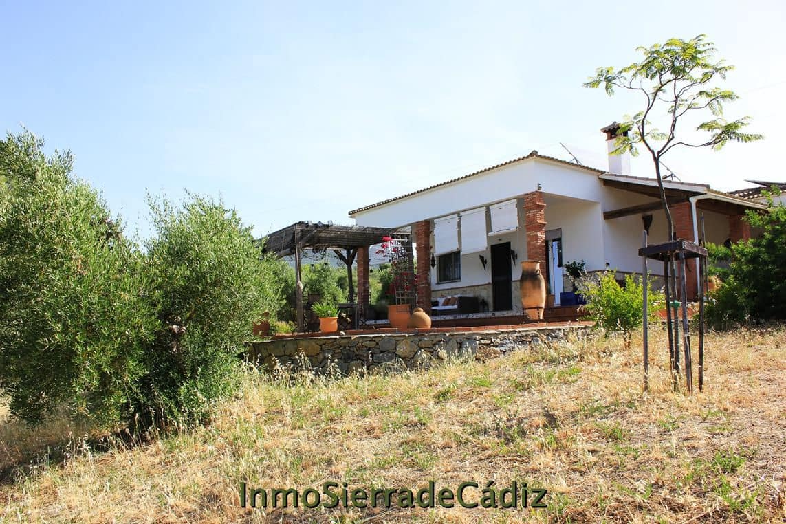 2 slaapkamer Finca/Landhuis te koop in Algodonales met garage - € 375.000 (Ref: 9928932)