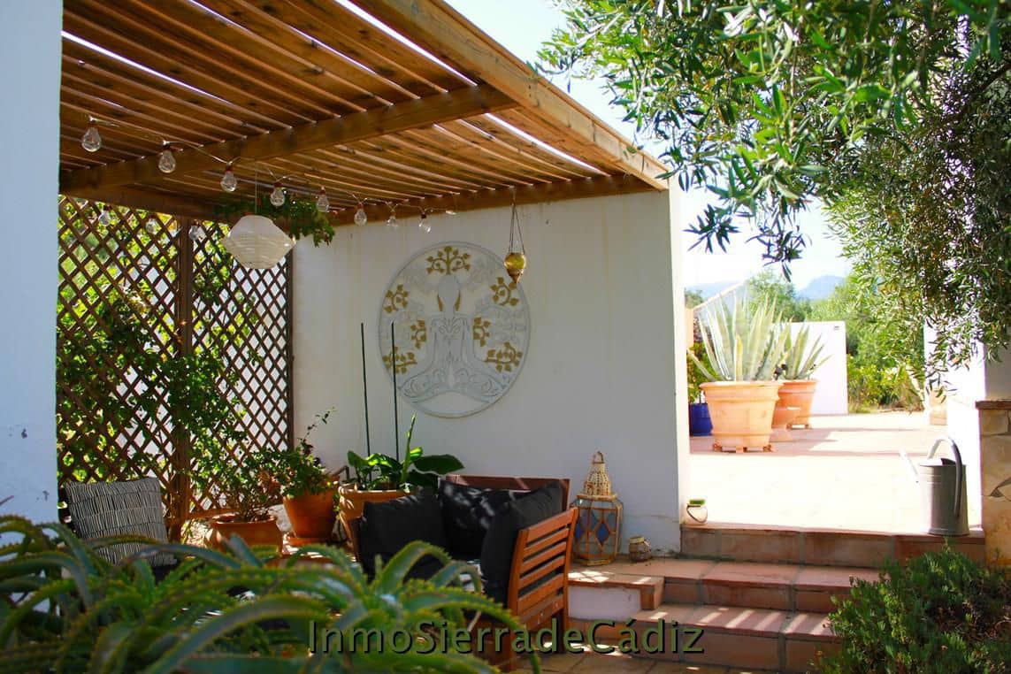 2 slaapkamer Finca/Landhuis te koop in Algodonales met garage - € 375.000 (Ref: 9928932)