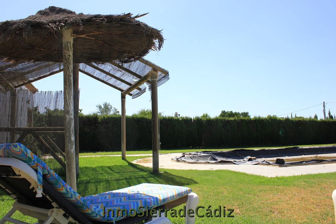2 soveværelse Finca/Landehus til salg i El Coronil - € 215.000 (Ref: 9935996)