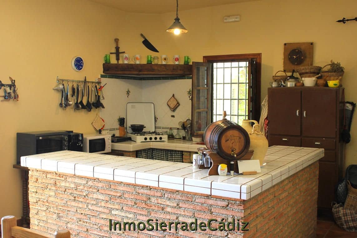 2 soveværelse Finca/Landehus til salg i El Coronil - € 215.000 (Ref: 9935996)