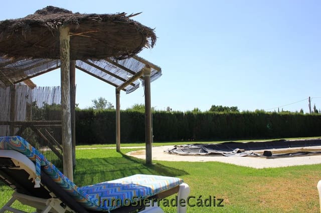2 soveværelse Finca/Landehus til salg i El Coronil - € 215.000 (Ref: 9935996)