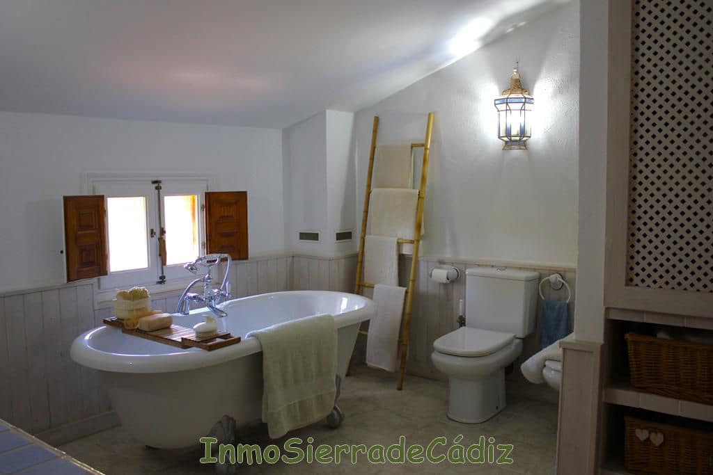 3 soverom Finca/Herregård til salgs i Algodonales med garasje - € 380 000 (Ref: 9963412)