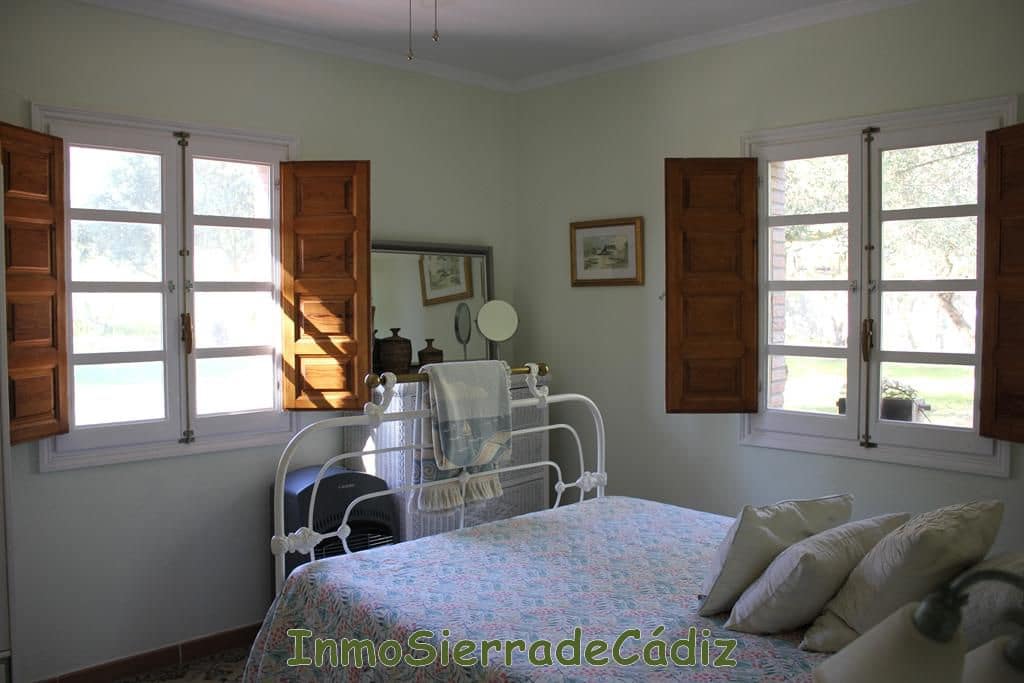 3 soverom Finca/Herregård til salgs i Algodonales med garasje - € 380 000 (Ref: 9963412)