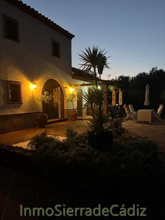 3 soverom Finca/Herregård til salgs i Algodonales med garasje - € 380 000 (Ref: 9963412)