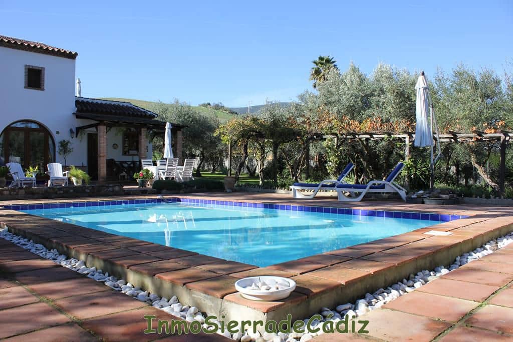3 soverom Finca/Herregård til salgs i Algodonales med garasje - € 380 000 (Ref: 9963412)