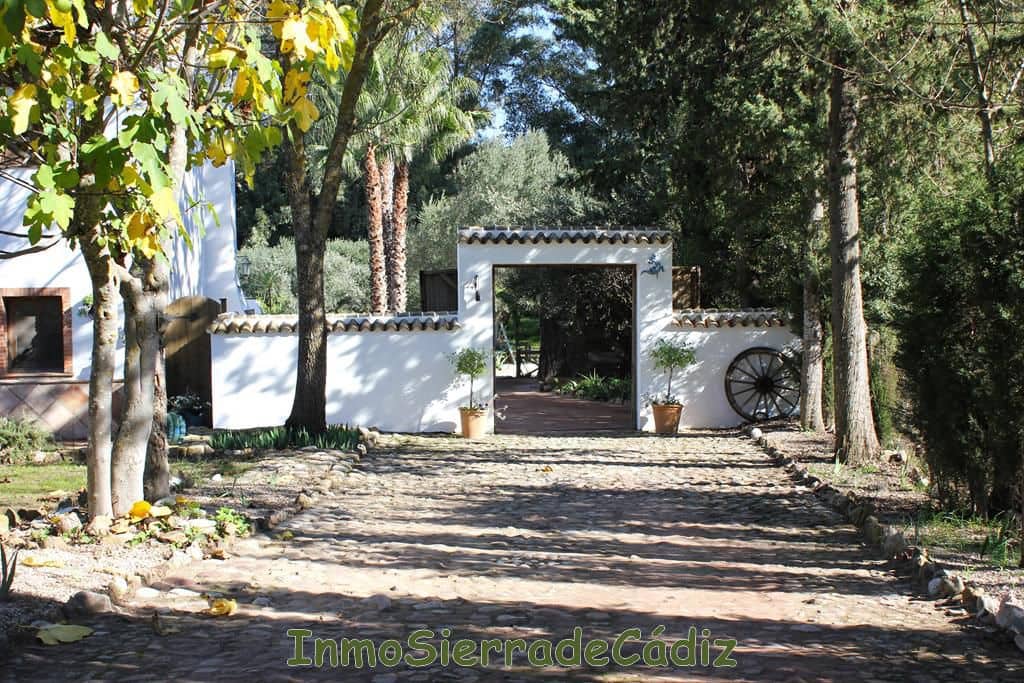 3 soverom Finca/Herregård til salgs i Algodonales med garasje - € 380 000 (Ref: 9963412)