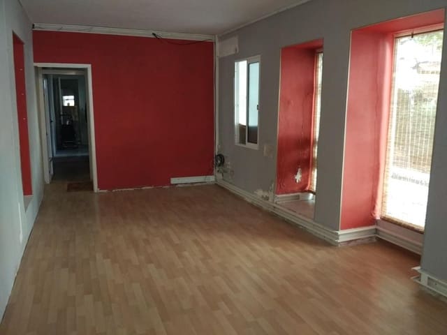 Townhouse for sale in Centro, Castelló de la Plana - € 400,000 (Ref: 9502793)