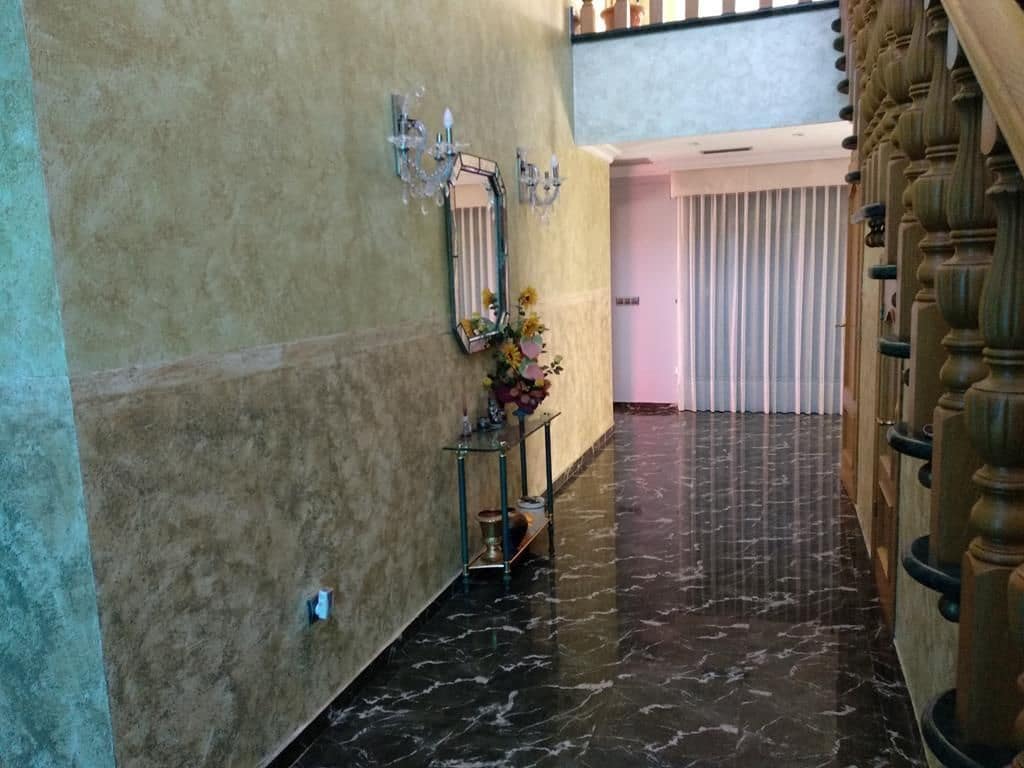 6 bedroom Villa for sale in Oropesa  with pool - € 735,000 (Ref: 9502794)