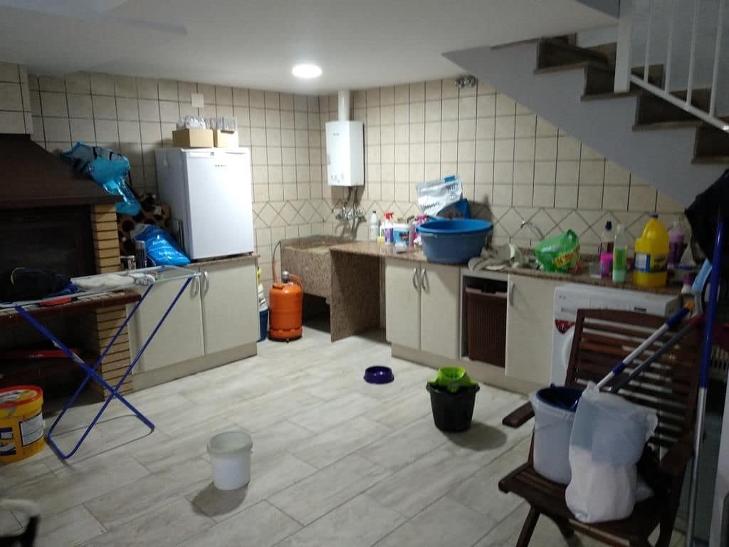 6 bedroom Villa for sale in Oropesa  with pool - € 735,000 (Ref: 9502794)