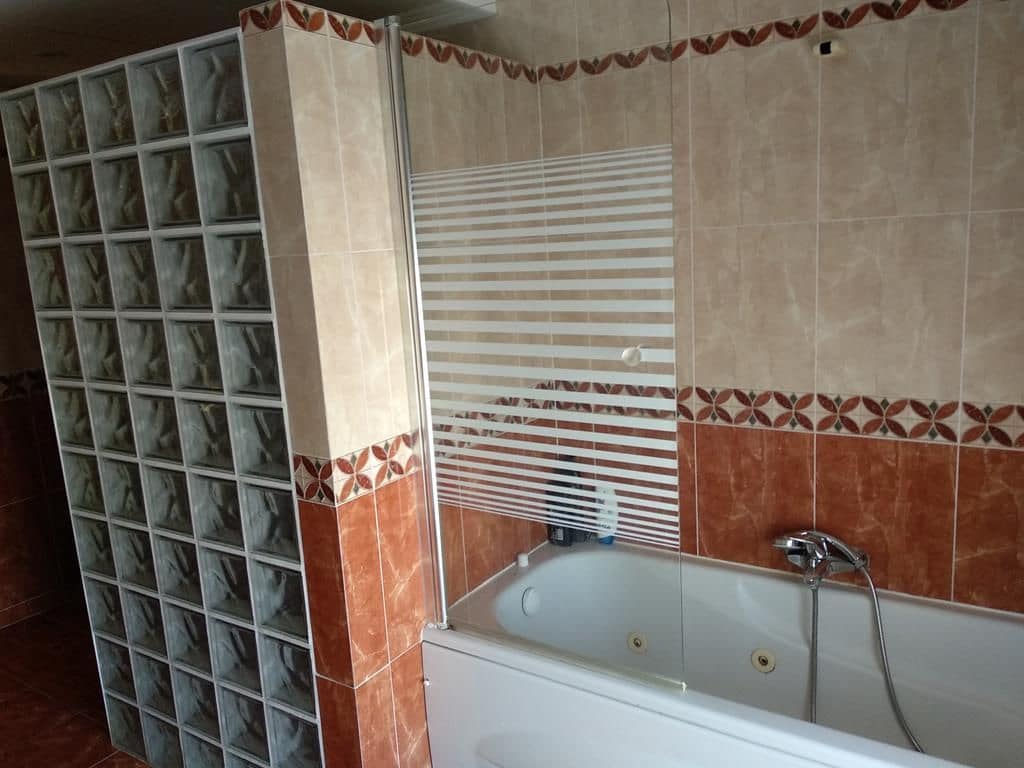 6 bedroom Villa for sale in Oropesa  with pool - € 735,000 (Ref: 9502794)