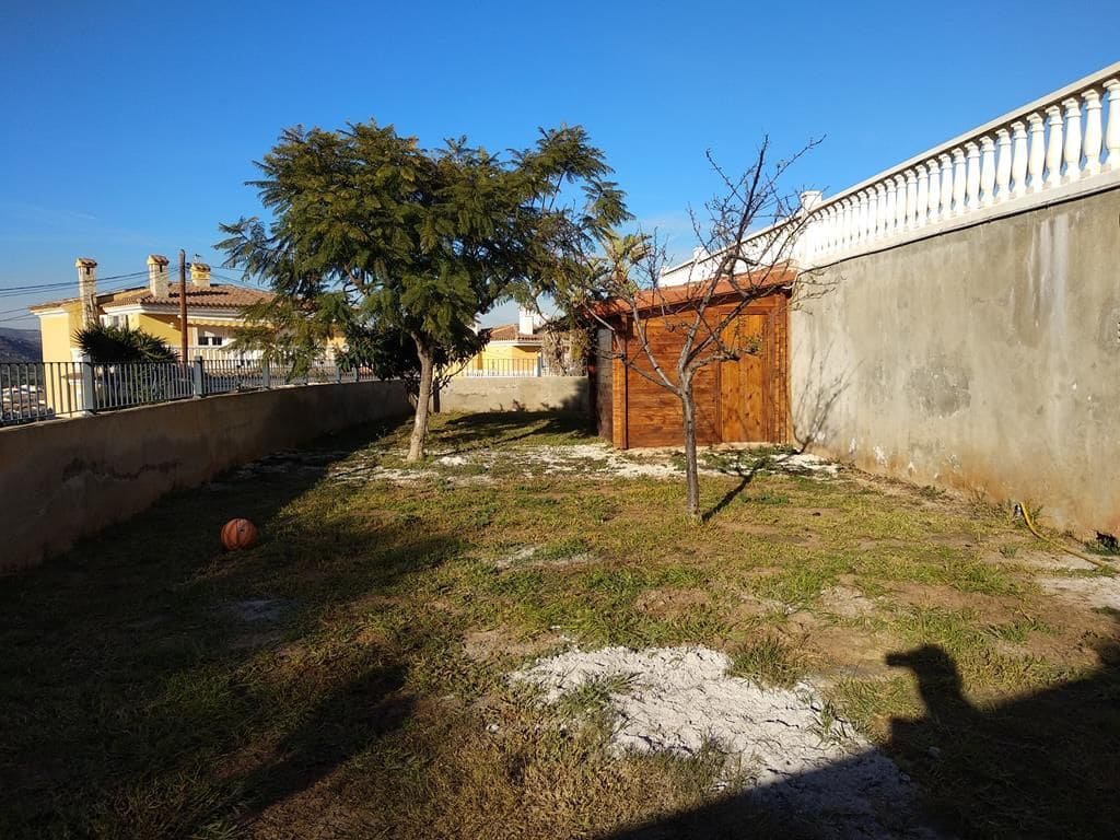 6 bedroom Villa for sale in Oropesa  with pool - € 735,000 (Ref: 9502794)