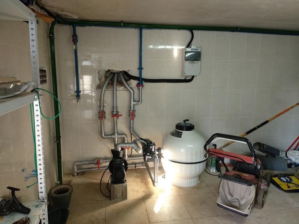 6 bedroom Villa for sale in Oropesa  with pool - € 735,000 (Ref: 9502794)