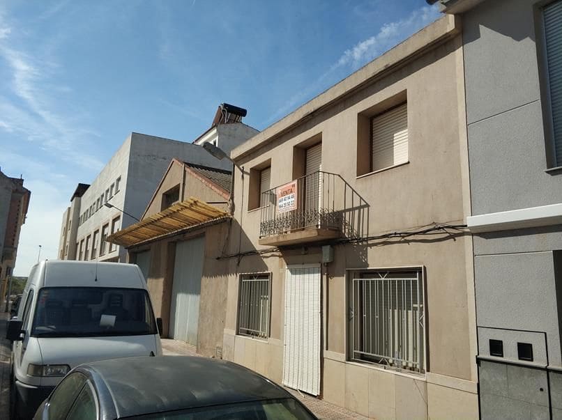 5 bedroom Townhouse for sale in Les Alqueries / Alquerias del Nino Perdido - € 100,000 (Ref: 9502797)