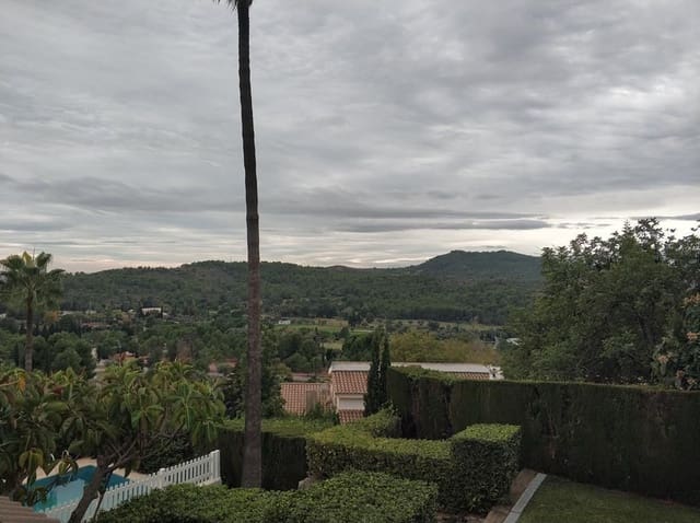 4 soveværelse Villa til salg i Borriol med swimmingpool garage - € 850.000 (Ref: 9502798)