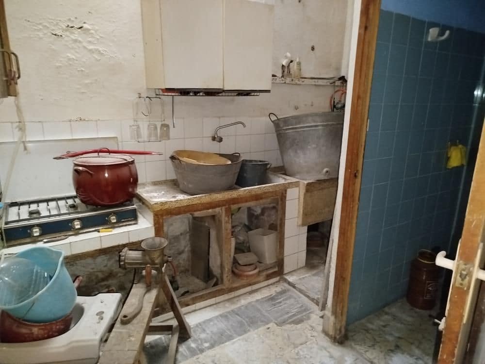 Commercial for sale in Castello de la Plana - € 60,000 (Ref: 9502799)