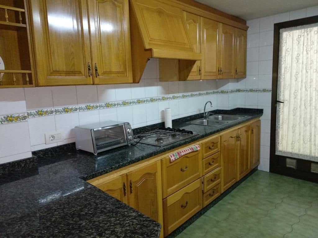 Townhouse for sale in Castello de la Plana - € 600,000 (Ref: 9502805)