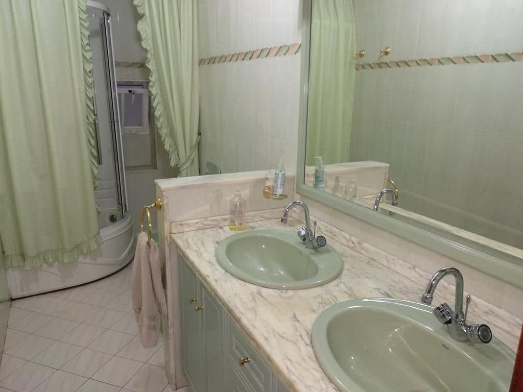 Townhouse for sale in Castello de la Plana - € 600,000 (Ref: 9502805)