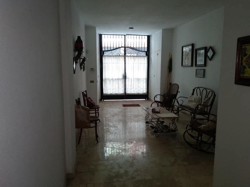 Townhouse for sale in Castello de la Plana - € 600,000 (Ref: 9502805)