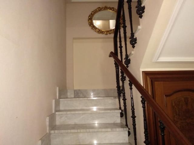 Townhouse for sale in Centro, Castelló de la Plana - € 600,000 (Ref: 9502805)