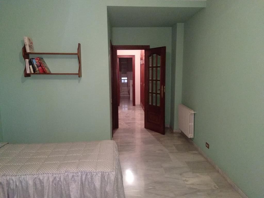 Townhouse for sale in Castello de la Plana - € 600,000 (Ref: 9502805)