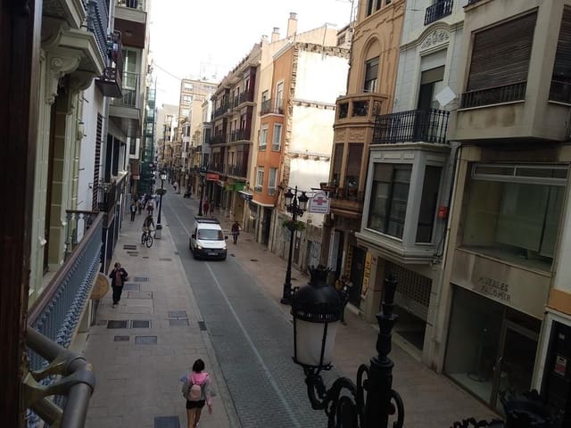 Townhouse for sale in Centro, Castelló de la Plana - € 600,000 (Ref: 9502805)