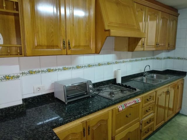 Townhouse for sale in Centro, Castelló de la Plana - € 600,000 (Ref: 9502805)