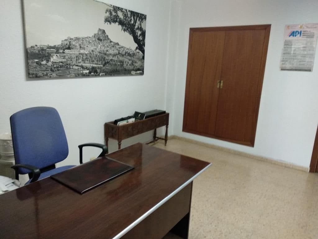 Office for sale in Castello de la Plana - € 145,000 (Ref: 9502806)
