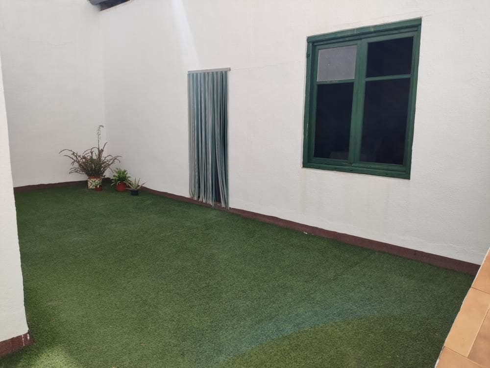 4 bedroom Townhouse for sale in Castello de la Plana - € 290,000 (Ref: 9502810)