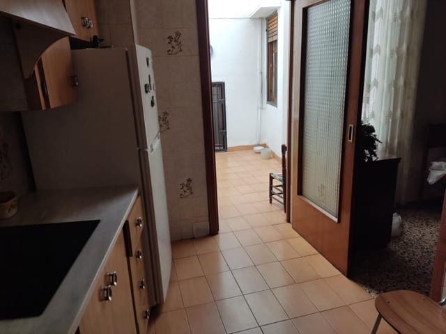 4 bedroom Townhouse for sale in Centro, Castelló de la Plana - € 290,000 (Ref: 9502810)