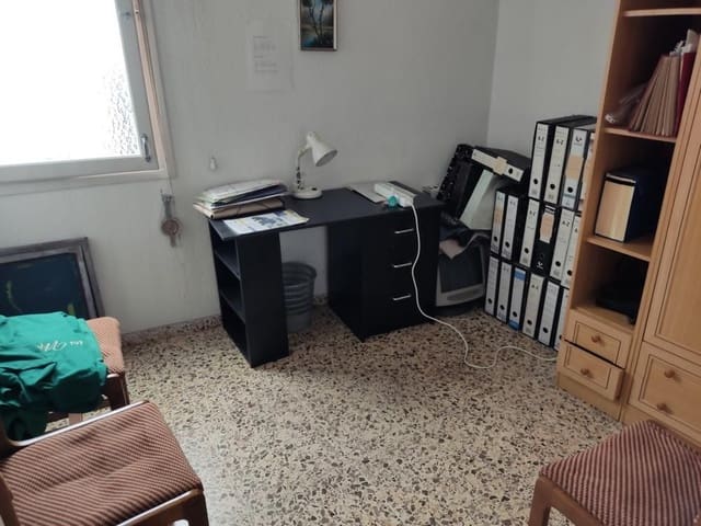 4 bedroom Townhouse for sale in Centro, Castelló de la Plana - € 290,000 (Ref: 9502810)