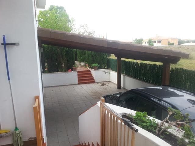 4 bedroom Villa for sale in Castello de la Plana with pool - € 650,000 (Ref: 9502811)