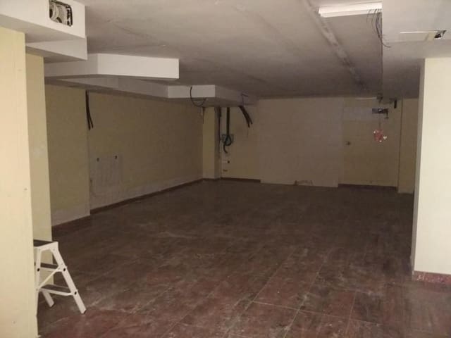 Commercial for sale in Centro, Castelló de la Plana - € 120,000 (Ref: 9502815)