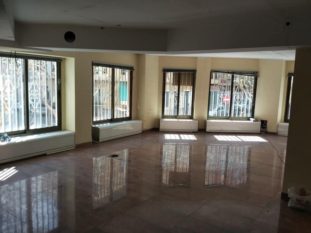 Commercial for sale in Castello de la Plana - € 120,000 (Ref: 9502815)