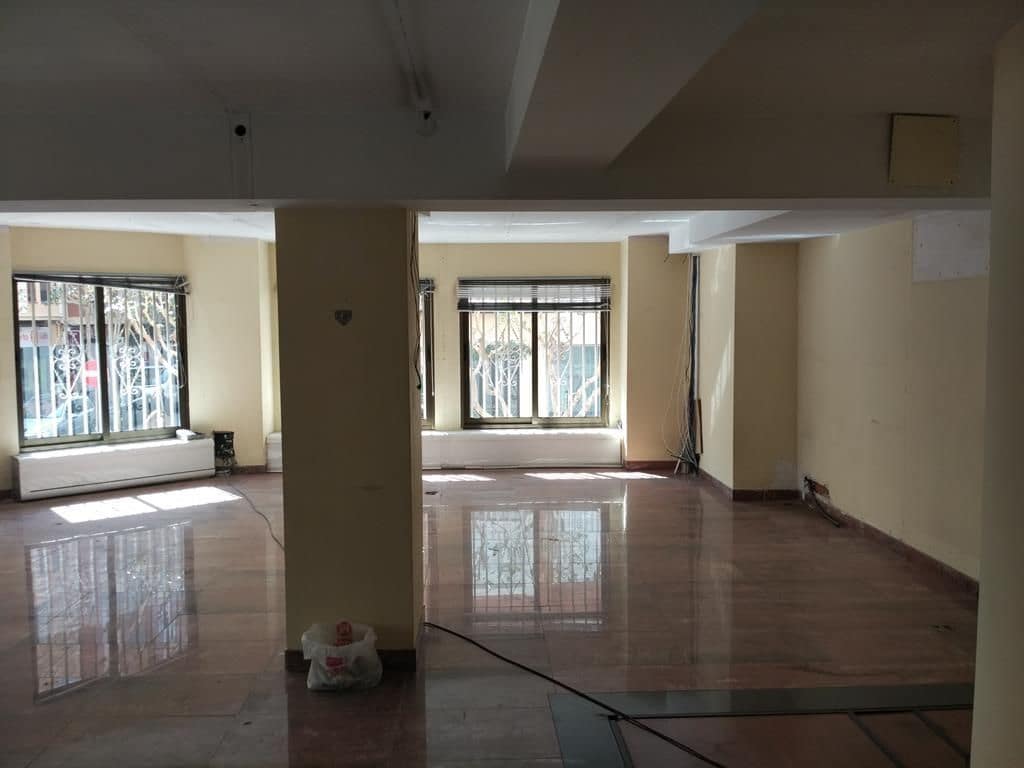 Commercial for sale in Castello de la Plana - € 120,000 (Ref: 9502815)