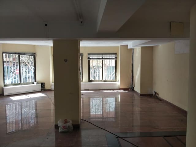 Commercial for sale in Centro, Castelló de la Plana - € 120,000 (Ref: 9502815)